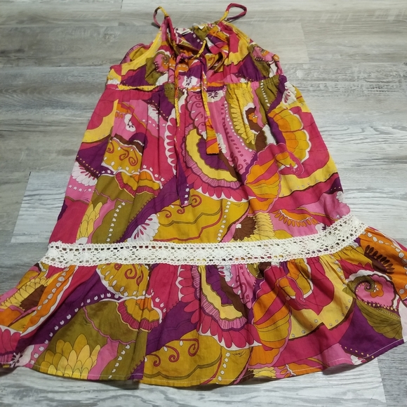 Trina Turk Dresses & Skirts - 💘 Trina Turk Retro Floral Cotton Dress